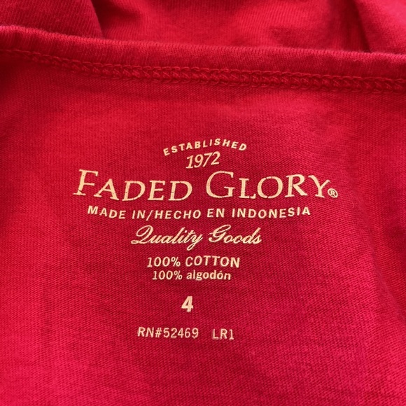 2 pink long sleeved shirts with a winter dresses kitty and a gem made butterfly - Picture 6 of 6